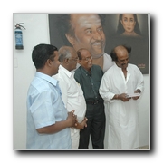 Superstar releases Uyarndha Manidhan Gallery