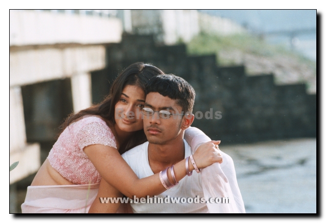 Idhu Kadhal Varum Paruvam Gallery