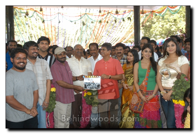 Azhagiya Thamizh Magan Movie Launch - Gallery