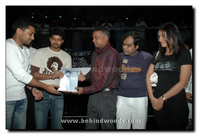 Vaaranam Aayiram Movie Launch Gallery