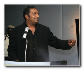 Prakash Raj ties up with Moser Baer  launches 3 movies