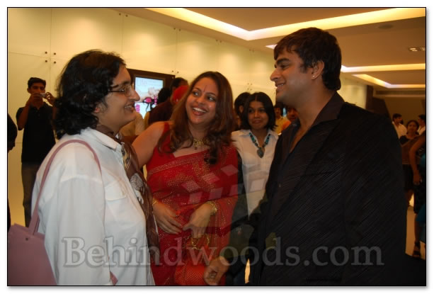 Evano Oruvan Premiere - Images