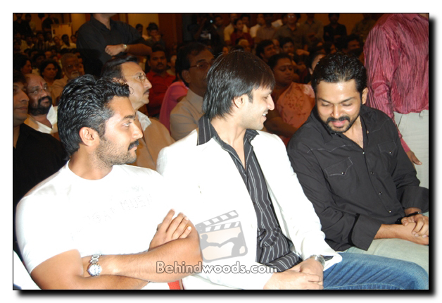 Kannamoochi Enadaa Audio Launch