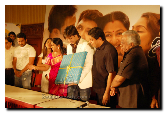 Kannamoochi Enadaa Audio Launch