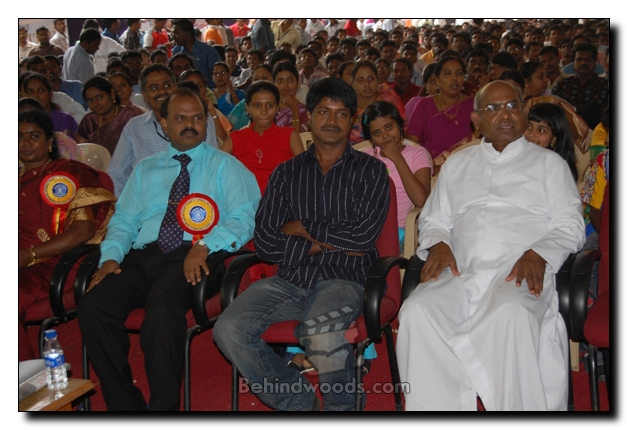 Vijay in Loyola Ovation '07