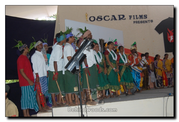 Vijay in Loyola Ovation '07