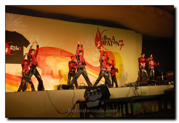 Vijay in Loyola Ovation '07