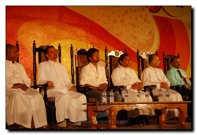 Vijay in Loyola Ovation '07