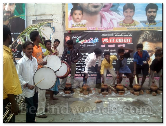 Kaalai - Fans frenzy - Gallery