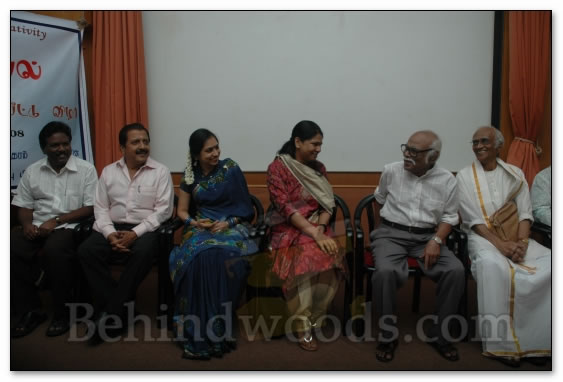 Kanimozhi releases documentry - images