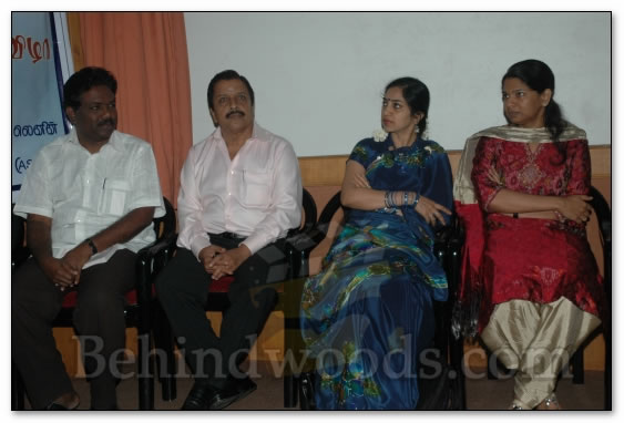 Kanimozhi releases documentry - images