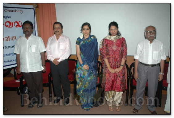 Kanimozhi releases documentry - images