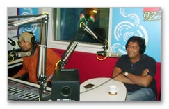 Prakashraj caught live 'on air' - images