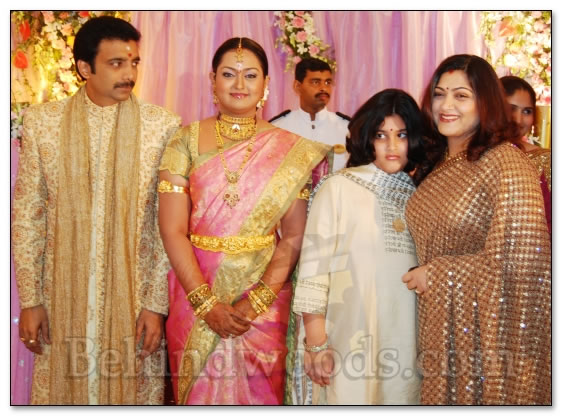 Actress Vindiya Wedding Reception - Gallery