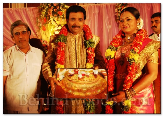 Actress Vindiya Wedding Reception - Gallery