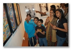 Parthiban Inaugurates Art Gallery