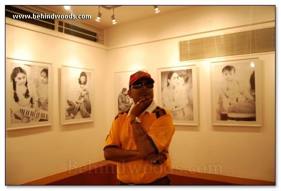 Parthiban Inaugurates Art Gallery