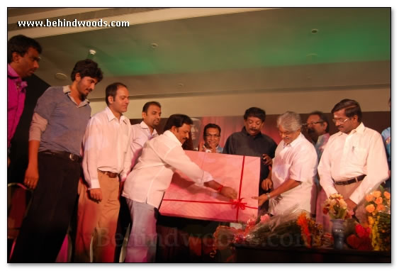 Poi Solla Porom Audio Launch - Images