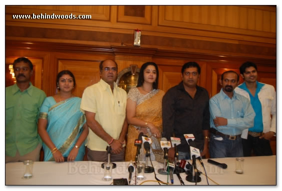 Abhiyum Naanum Press Meet - Images