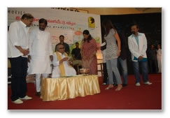 Abhiyum Naanum Audio Launch - Images