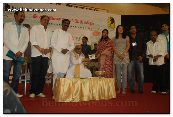 Abhiyum Naanum Audio Launch - Images