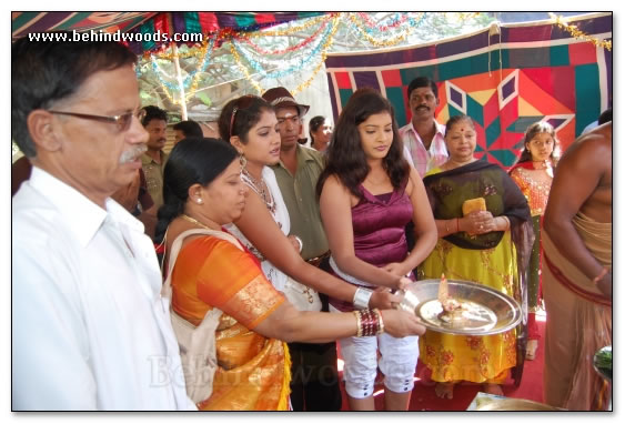 En Kadhali Lavanya Movie Launch - Images