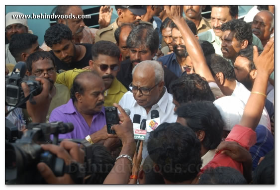 Kodambakkam in Egmore Station Images