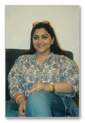 Kushboo Calls on the media - Images