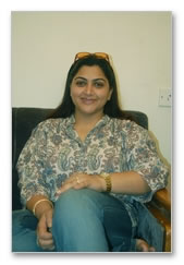 Kushboo Calls on the media - Images