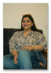 Kushboo Calls on the media - Images