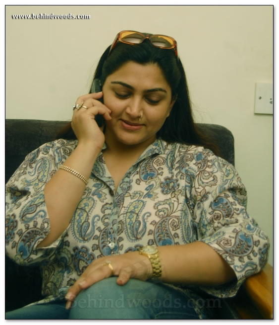 Kushboo Calls on the media - Images