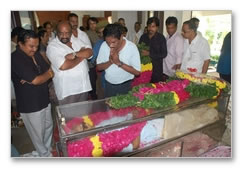 Kollywood mourns Sridhars demise  images