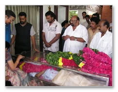 Kollywood mourns Sridhars demise  images