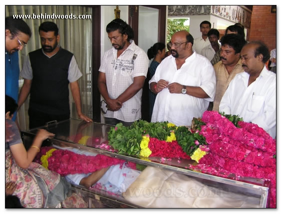 Kollywood mourns Sridhars demise  images