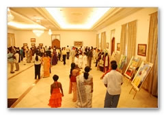 Vijay @ Raj Bhavan - images