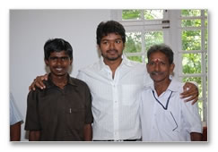 Vijay @ Raj Bhavan - images