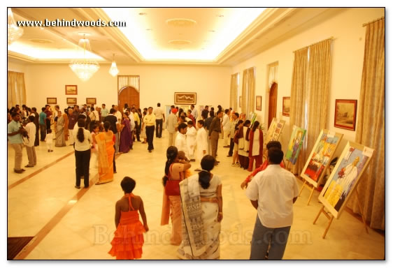 Vijay @ Raj Bhavan - images