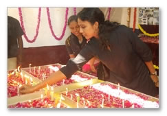 Nadigar Sangam lights candles for Mumbai tragedy -  Images