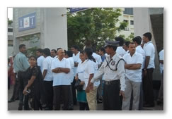 Suriya & Karthi join protestors in Tidel Park - Images