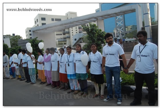 Suriya & Karthi join protestors in Tidel Park - Images