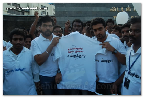 Suriya & Karthi join protestors in Tidel Park - Images