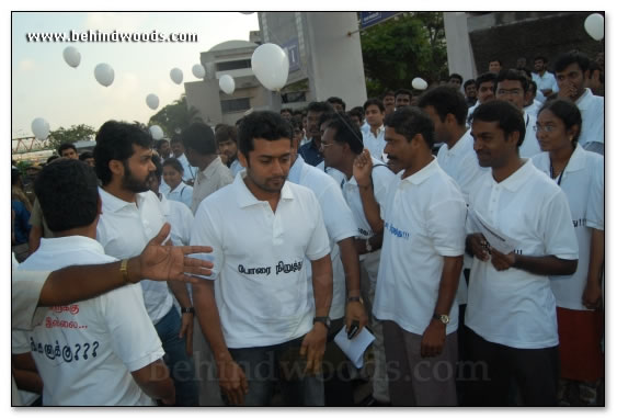 Suriya & Karthi join protestors in Tidel Park - Images