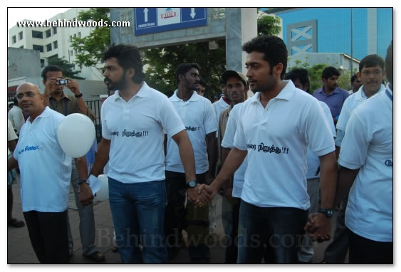 Suriya & Karthi join protestors in Tidel Park - Images