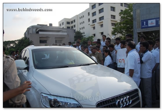 Suriya & Karthi join protestors in Tidel Park - Images