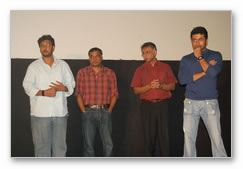 Stars glitter @ Vaaranam Aayiram premiere - Images