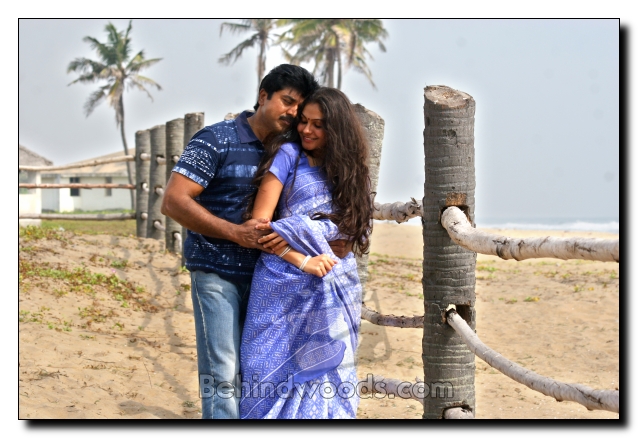 Pachai Kili Muthucharam Movie Gallery