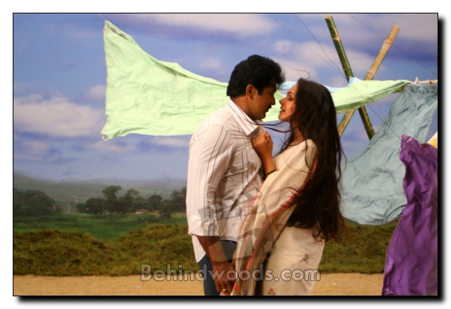 Pachai Kili Muthucharam Movie Gallery