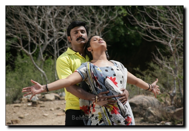 MALARINUM MELLIYA MOVIE GALLERY