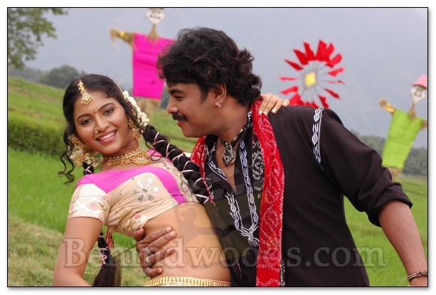 Aayutham seivom Movie Gallery