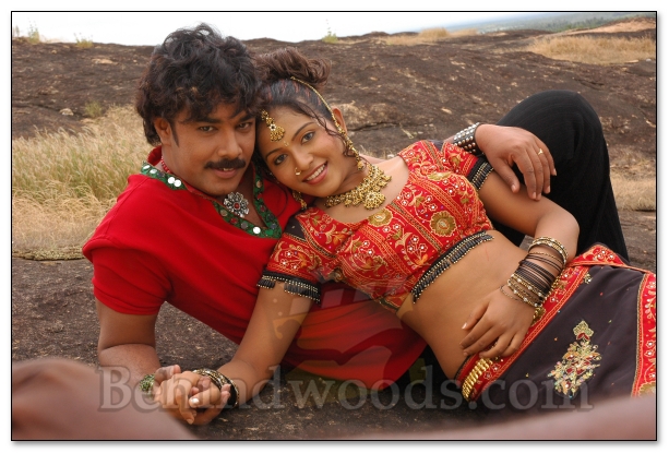 Aayutham seivom Movie Gallery